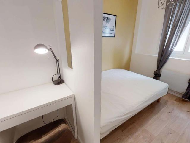 logement 2 PIERRE ET MARIE CURIE