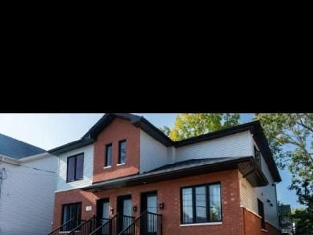 Logement 3 1/2 a louer deux montagne