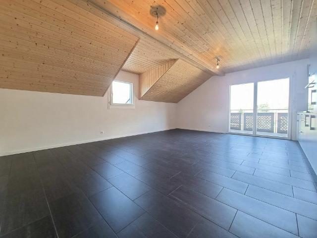 Logement 3.5 pièces aux combles 85m2 01.07.2025 | dreamo. Ch
