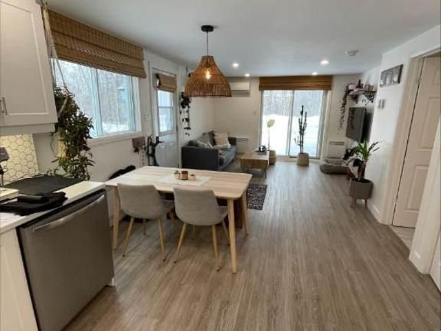 Logement à Louer à Sutton