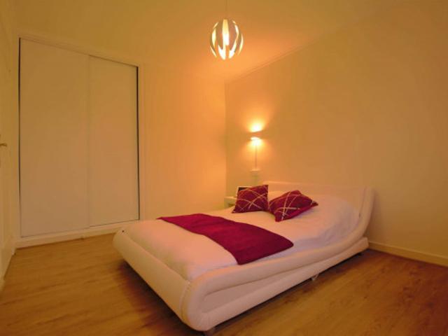 logement avec salle d'eau privative centre ville d'Orléans