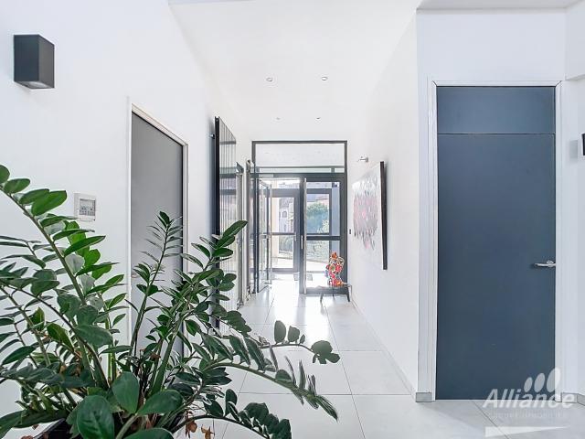 Logement coup de cœur DELLE 320 m2 hab jardin, terrasse, piscine