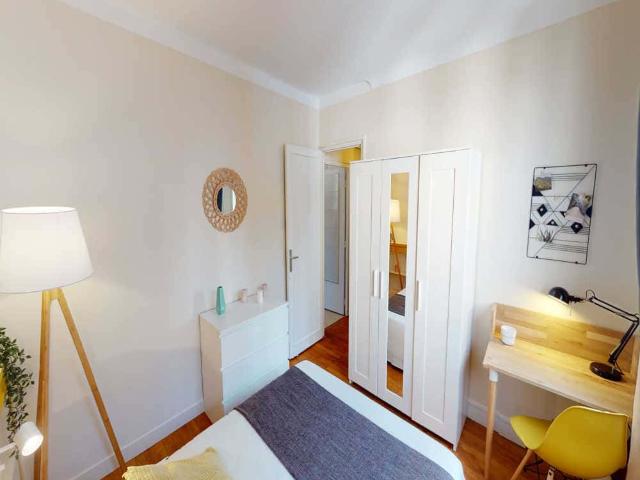 logement dans le bis avenue de Versailles