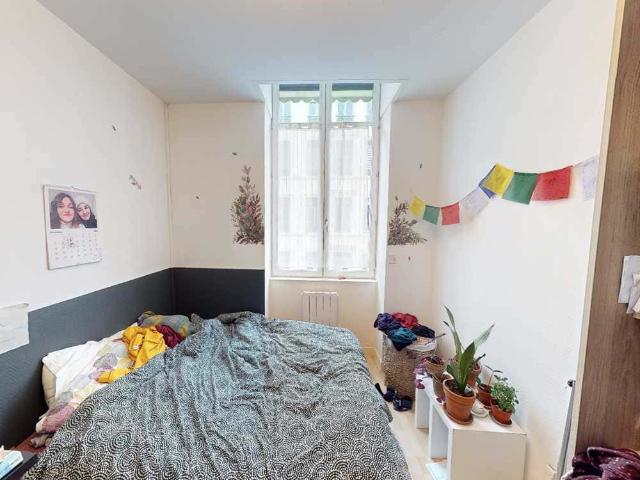logement dans le place voltaire