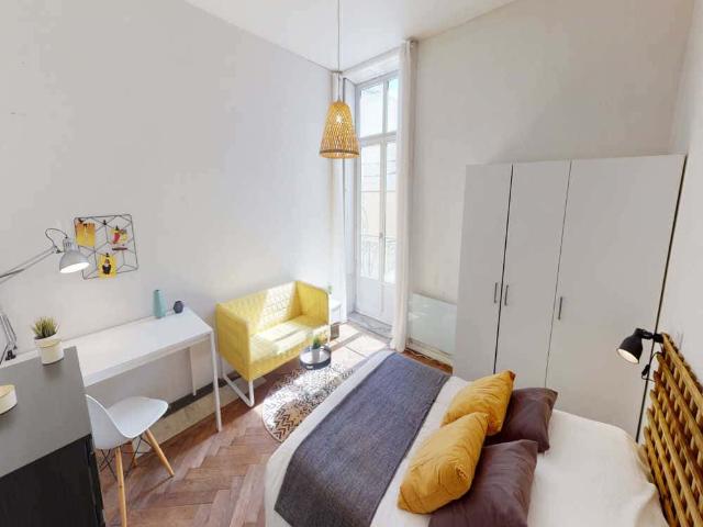 logement dans le Rue Brueys