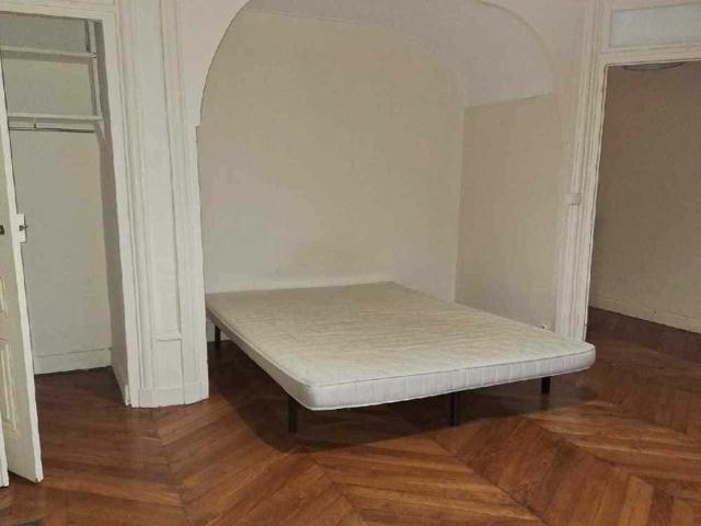 logement dans le rue Neuve