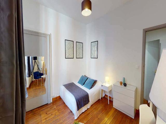 logement dans le rue Peyras