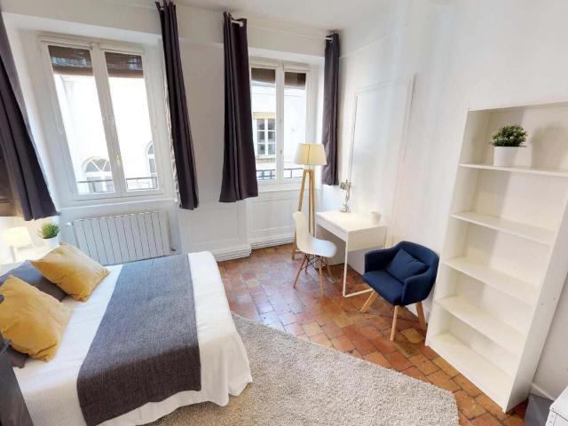 logement dans le 2 Place Tobie Robatel