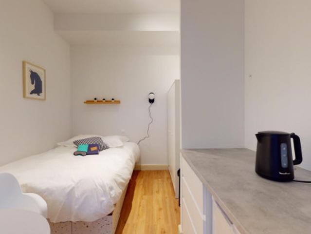 logement dans une location de 422m² à Marcq en Barul
