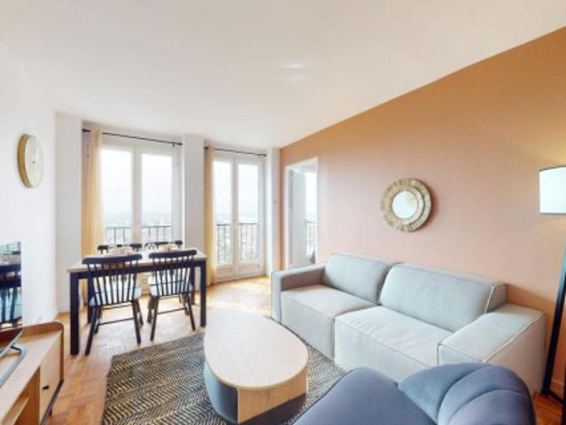 logement dans une location de 74m² à Choisy le Roi