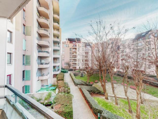 logement dans une location de 98m² à Champs sur Marne
