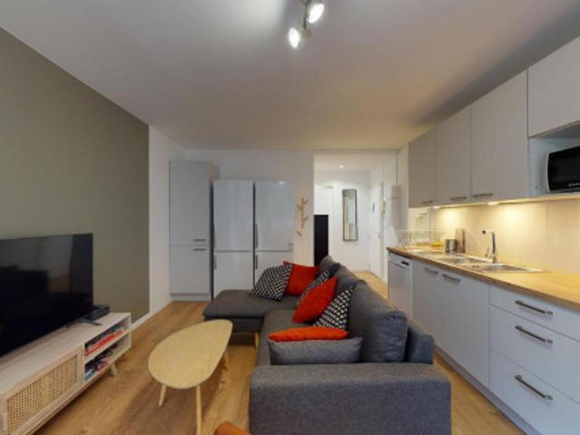logement dans une location de 98m² à Montreuil