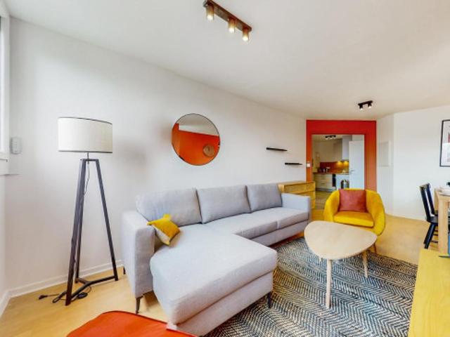 logement dans une location de 101m² à Créteil