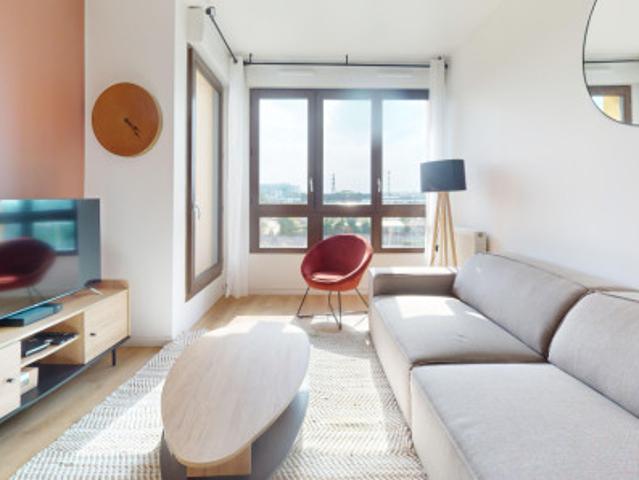 logement dans une location de 101m² à Saint Denis