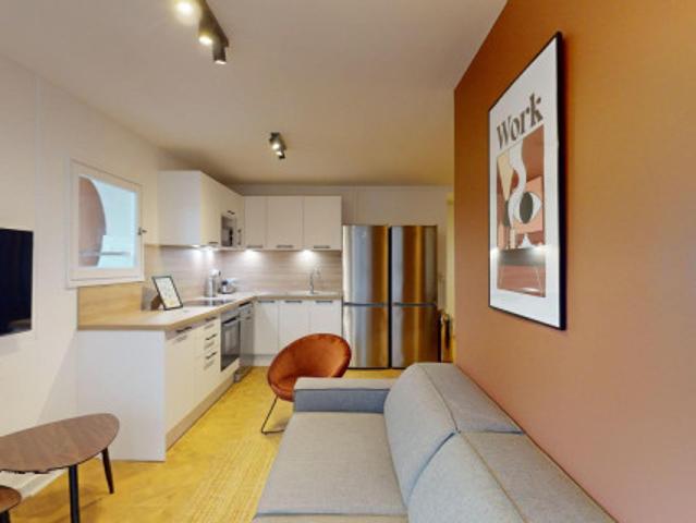 logement dans une location de 110m² à Arcueil