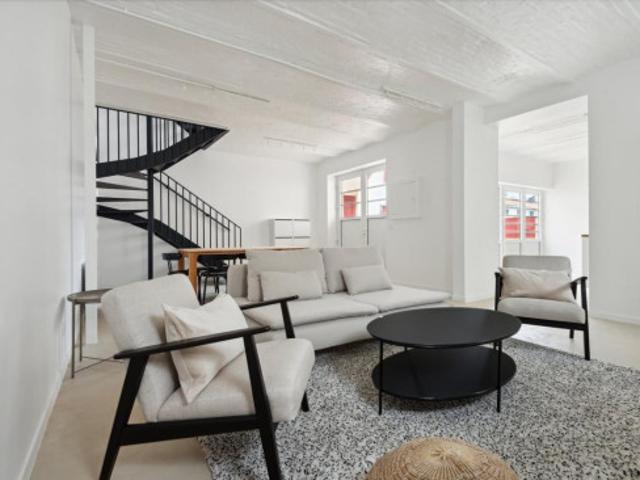 logement dans une location de 141m² à Ivry sur Seine