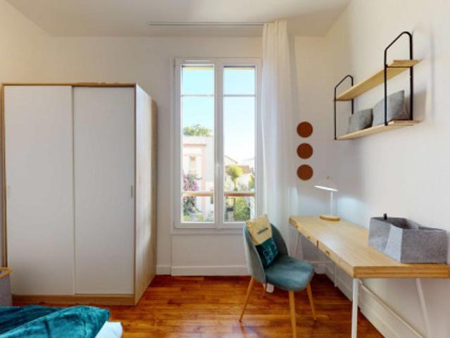 logement dans une location de 170m² à Colombes
