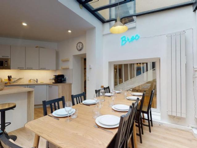logement dans une location de 180m² à Fontenay sous Bois