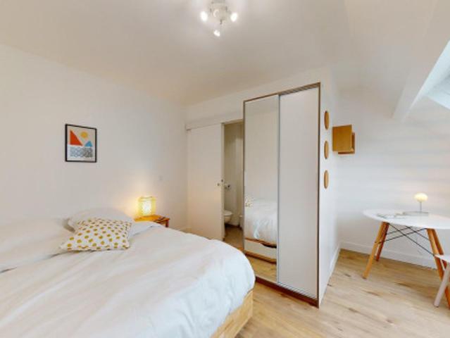 logement dans une location de 240m² à Bagnolet
