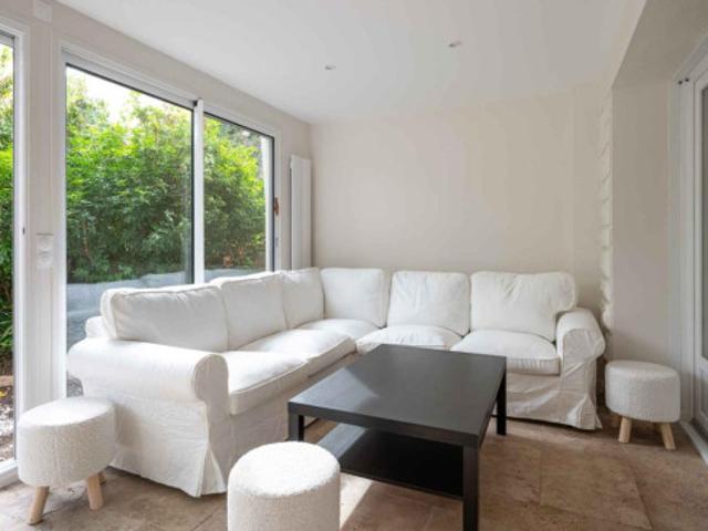 logement dans une location de 280m² à Issy les Moulineaux
