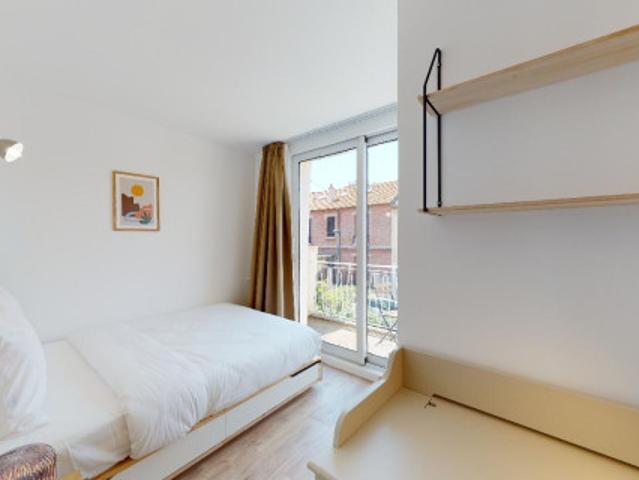 logement dans une location de 290m² à Romainville