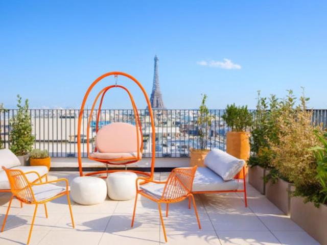 logement dans une location de 380m² à Paris 15