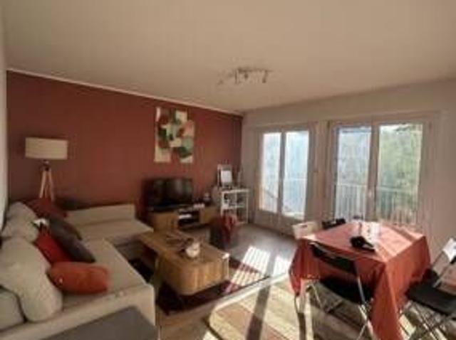 Logement entier T3 proche centre !
