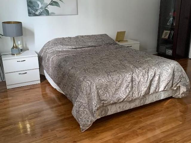 Logement Montréal 4 1/2 et salon double
