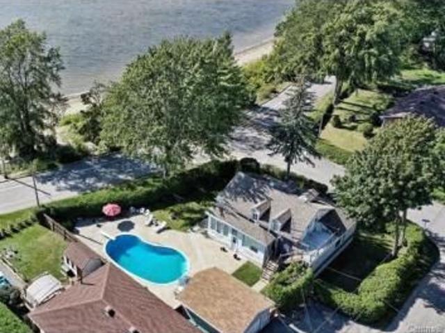 Logement paisible vue sur l'eau location court, moyen ou long terme