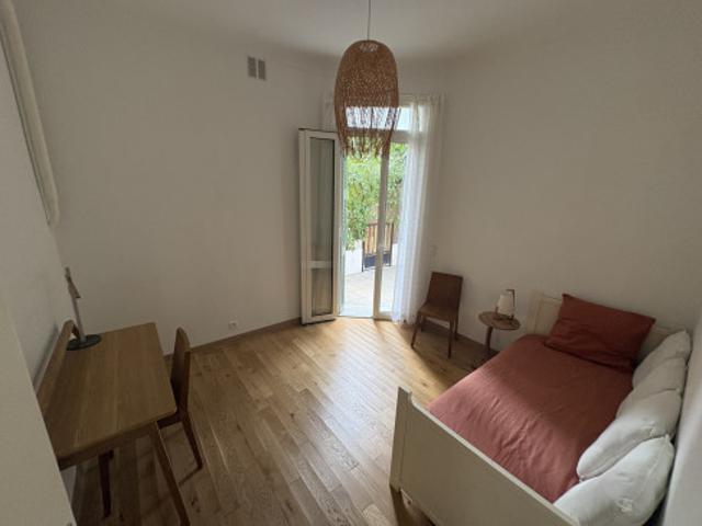 logement pour étudiant.e + sdb, wc, terrasse privatifs et stationnement
