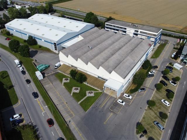 Logistikhalle/Depot 1140 m² – Laderampe – Nahe der Autobahn