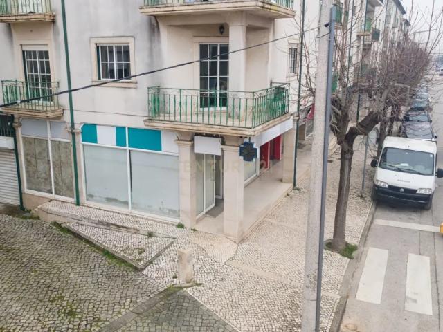 Loja Moderna em Lousã Oportunidade Única!