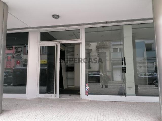 Loja n* 68, Edifício Boavista Prime no Porto para venda