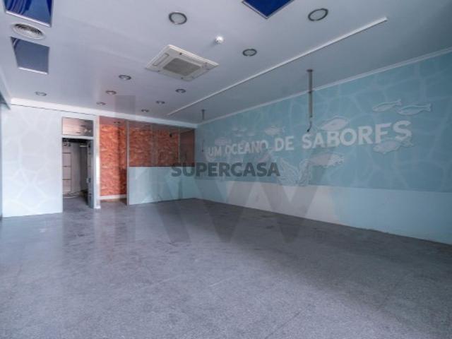 Loja na Avenida na Calouste Gulbenkian