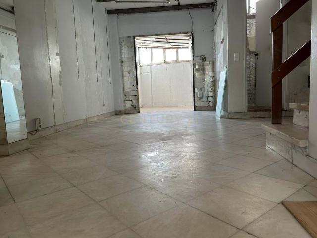 Loja na Amadora para Arrendamento