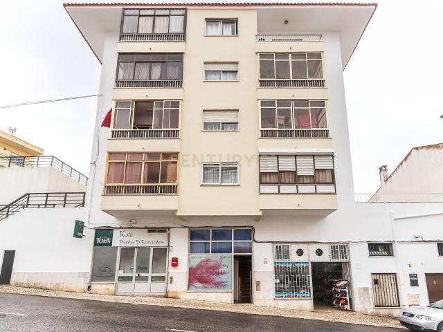 Loja na Rua Camilo Castelo Branco Cacém