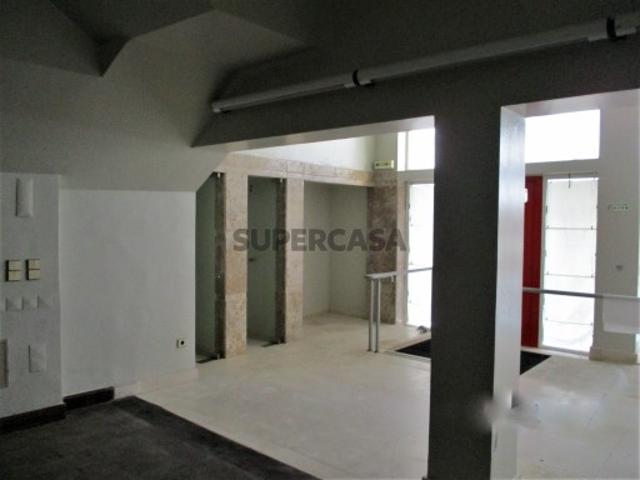 Loja no Bairro Novo 150m2
