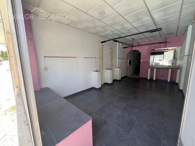 Loja no Bom Sucesso em Alverca do Ribatejo