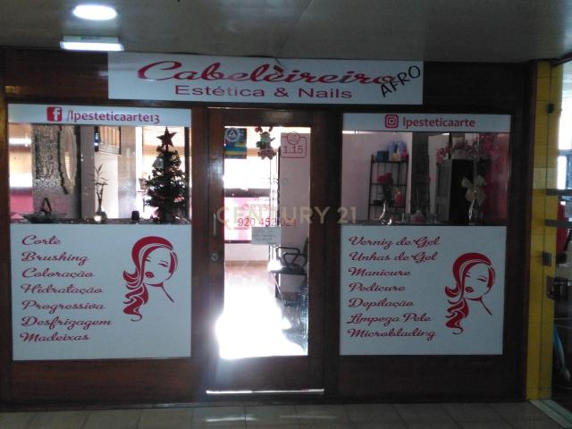 Loja no Centro Comercial O Pescador