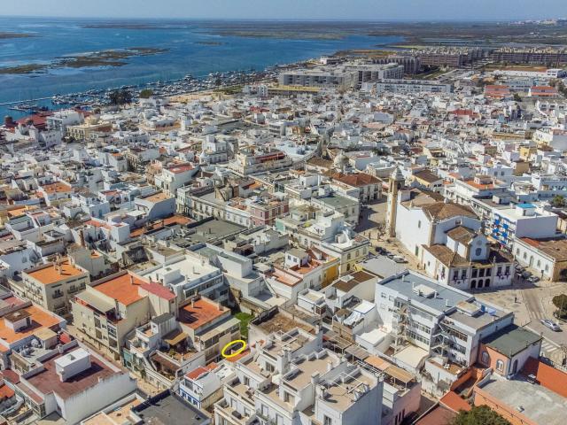 Loja no coração da Baixa de Olhão | Excelente oportunidade de investimento