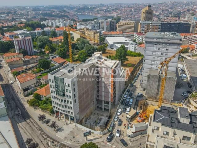 Loja Nova c/66m2 em Mafamude Centro de Gaia
