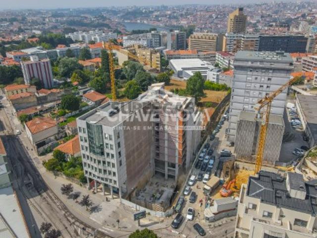 Loja Nova c/66m2 em Mafamude Centro de Gaia