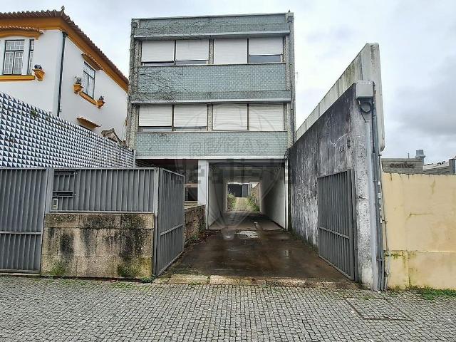 Loja, Avenida de França, Cedofeita Santo Ildefonso Sé Miragaia São Nicolau Vitória