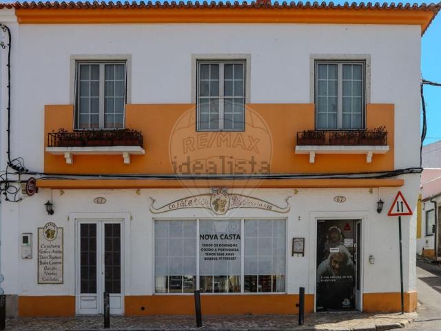 Loja, Azeitão
