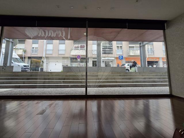 Loja à venda em Guimarães