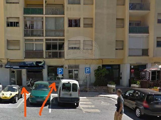 Loja à venda em Monte do Estoril