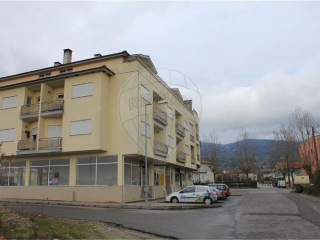 Loja à venda em Tondela