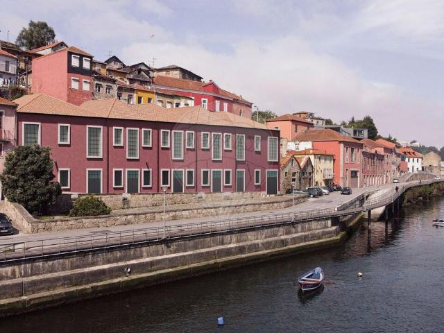 Loja à venda em Vila Nova de Gaia