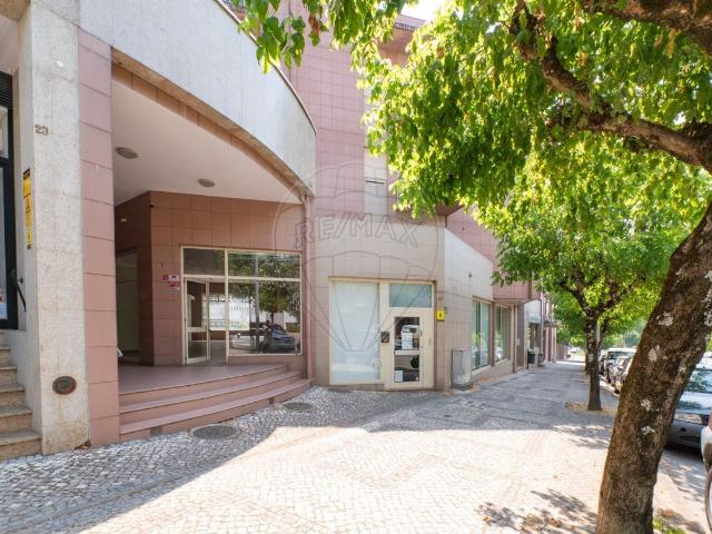 Loja à venda em Viseu