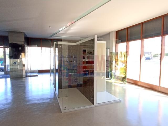 Loja à Venda Excelente Oportunidade em Zona Habitacional!